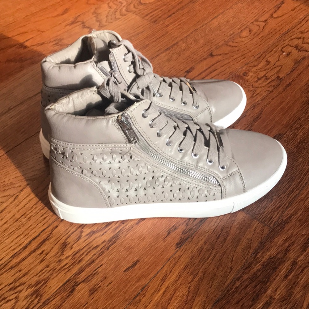 Steve Madden Hi Tops Size 8